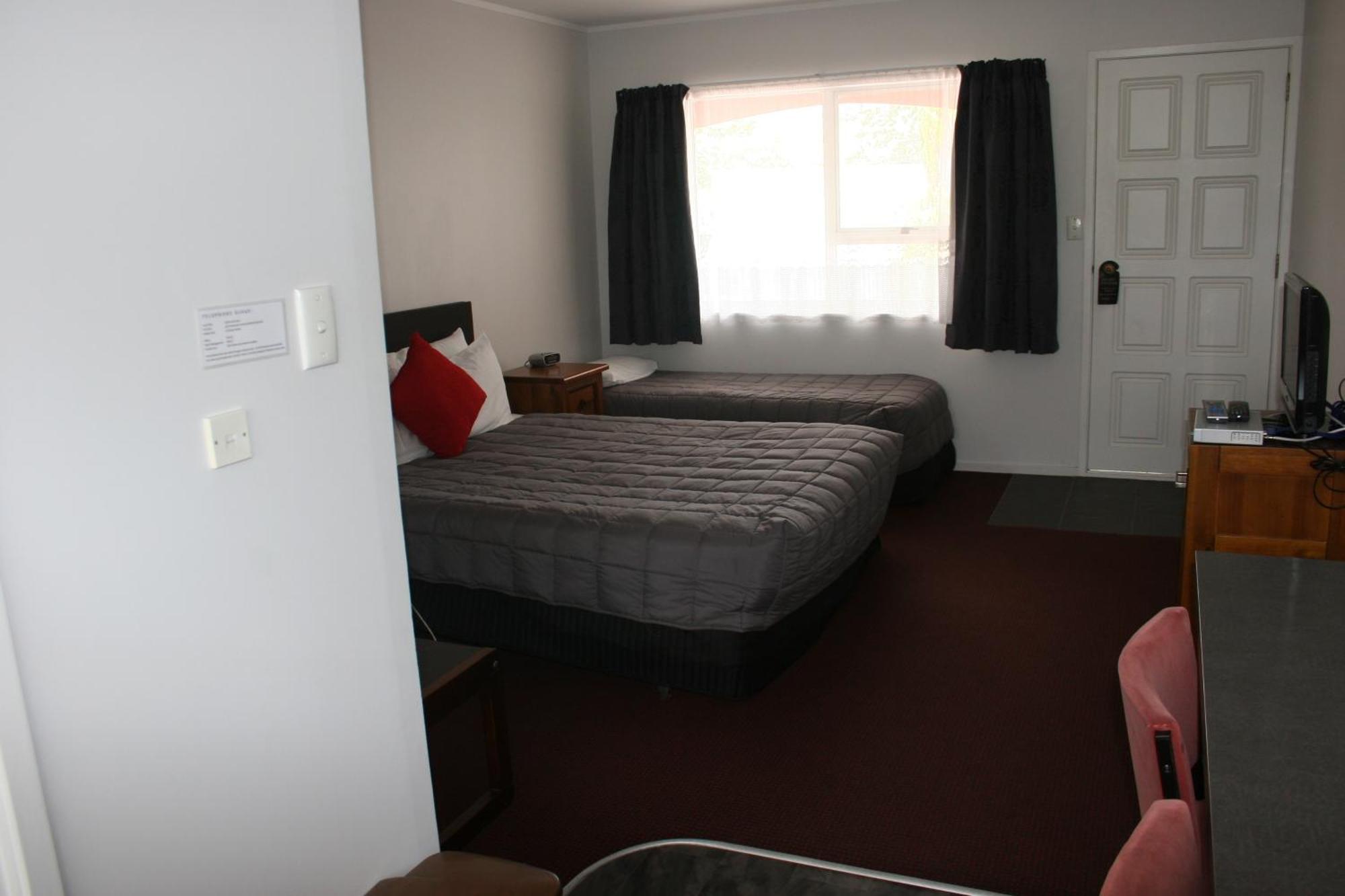 Burgundy Rose Motel Whangarei Bagian luar foto