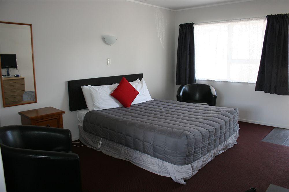 Burgundy Rose Motel Whangarei Bagian luar foto