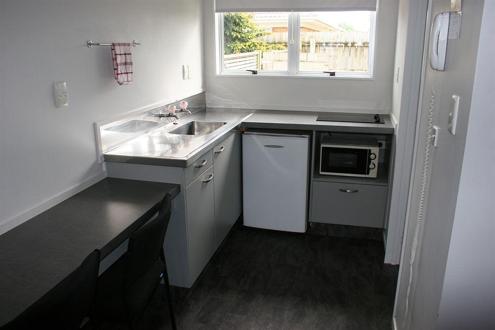 Burgundy Rose Motel Whangarei Bagian luar foto
