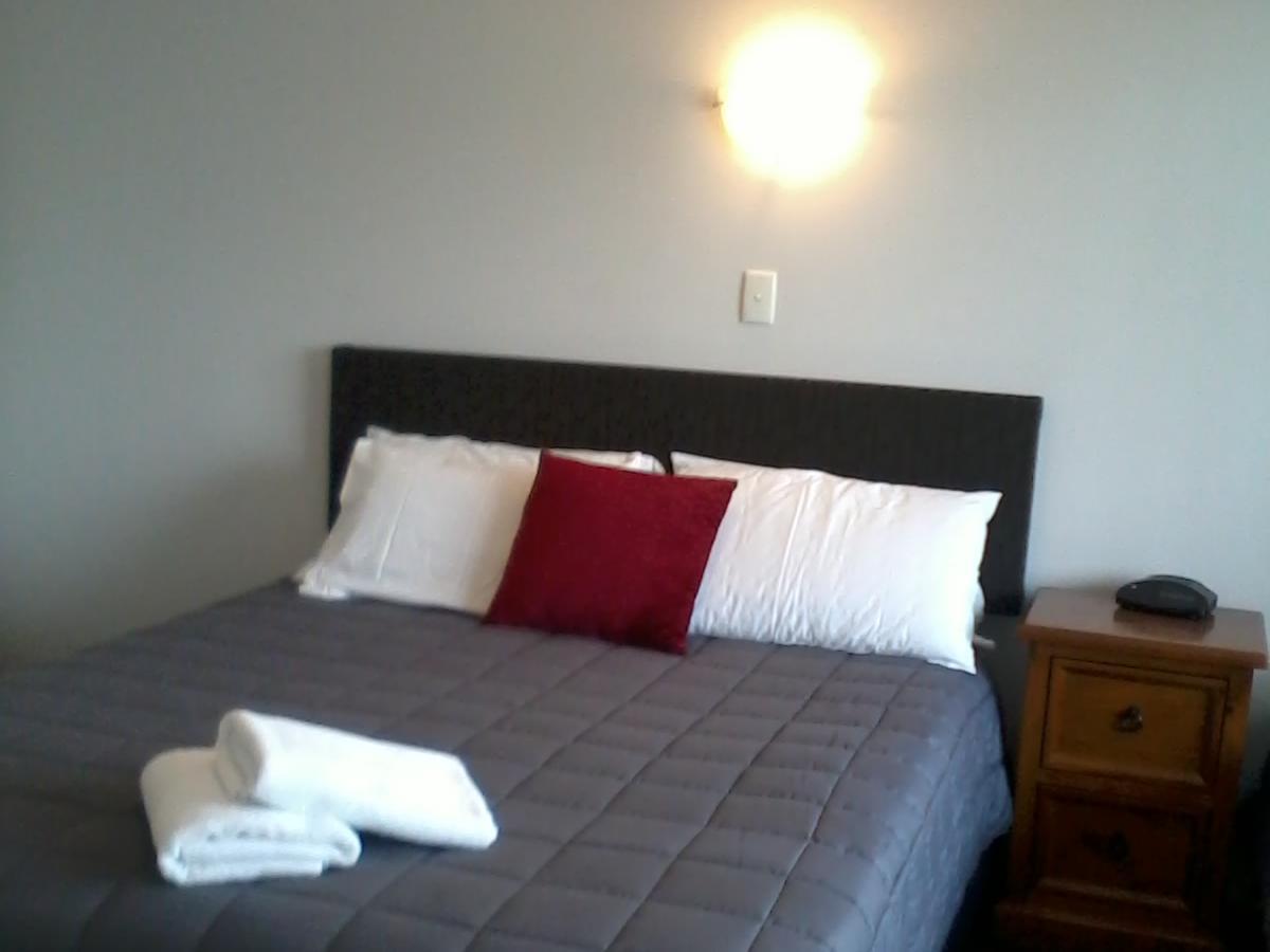Burgundy Rose Motel Whangarei Bagian luar foto